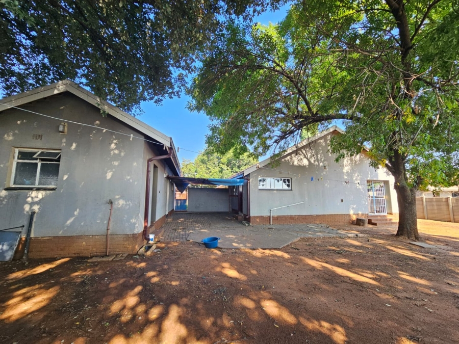 To Let 4 Bedroom Property for Rent in Vaalpark Free State